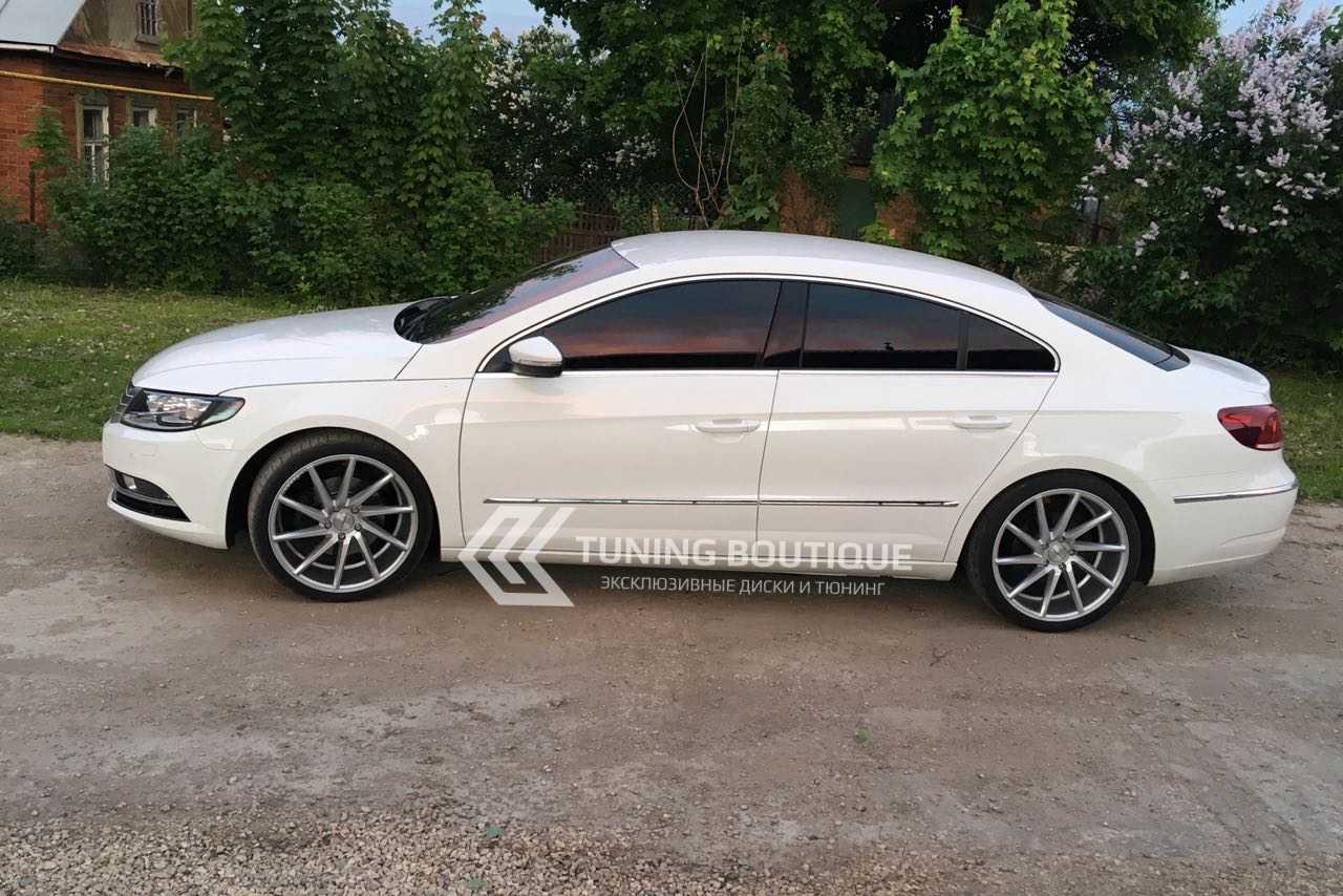 Volkswagen Passat CC и 19" диски Vossen CVT  фото 1